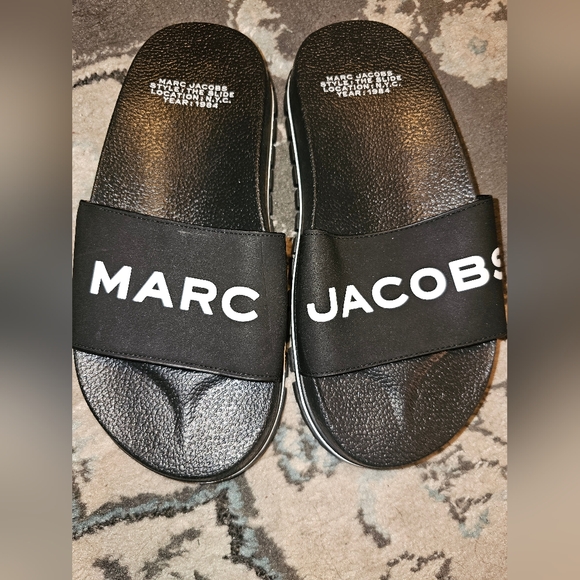 Marc Jacobs Black Slide Sandals - Picture 5 of 5